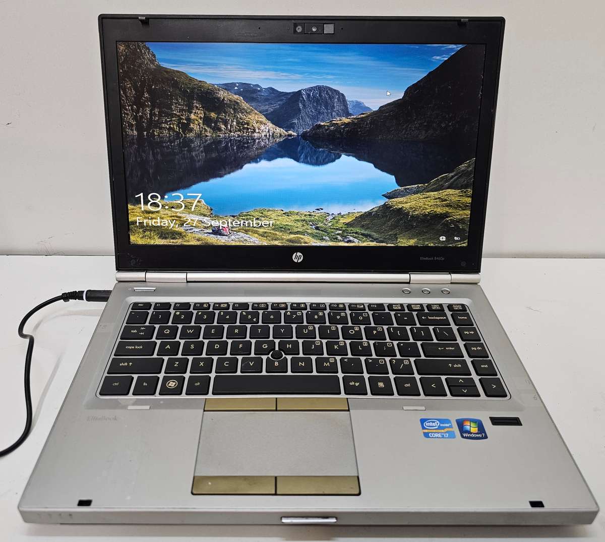 HP Elitebook 8560p i7-2620M 4GB RAM 512GB HDD - needs new keyboard / battery