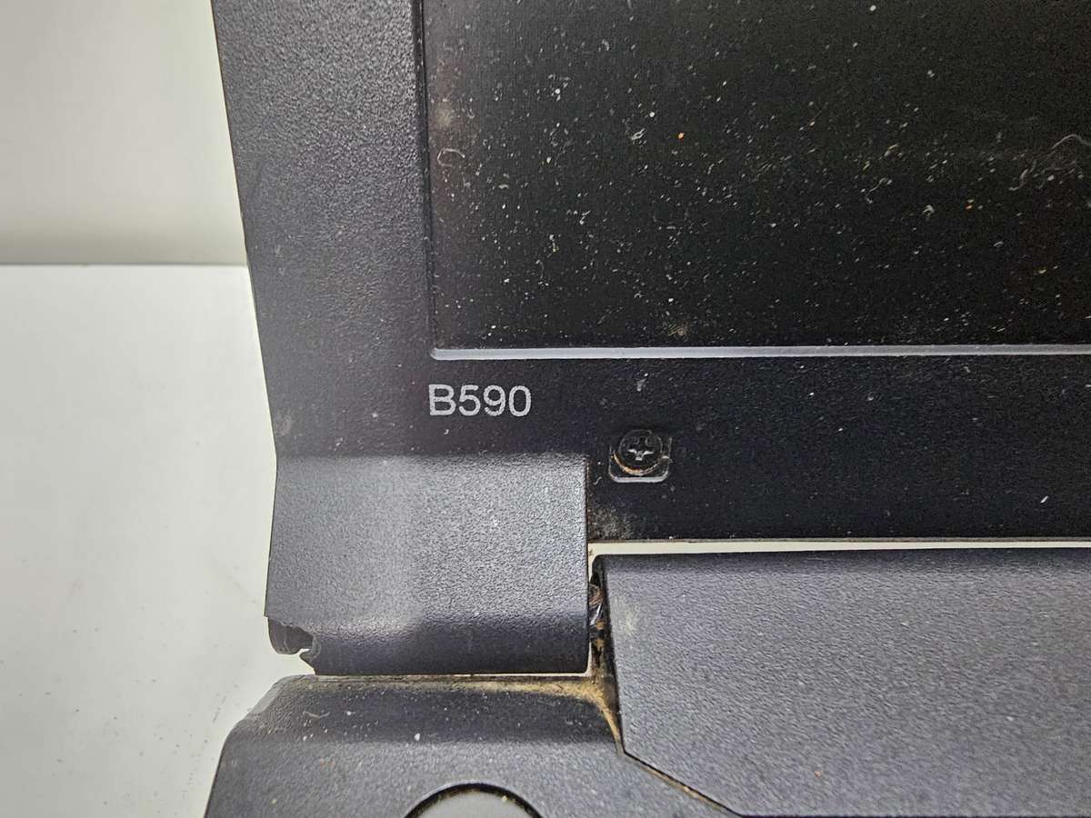 Lenovo B590 i5-3230m 4GB RAM 36GB msata - needs new keyboard and battery