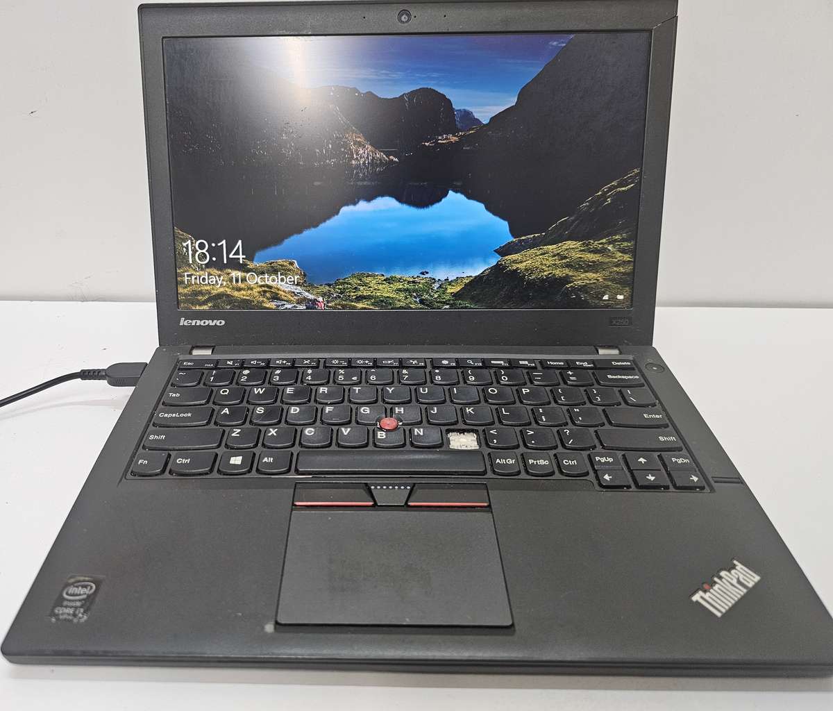 Lenovo ThinkPad X250 i7-5600u 8GB RAM 256GB SSD
