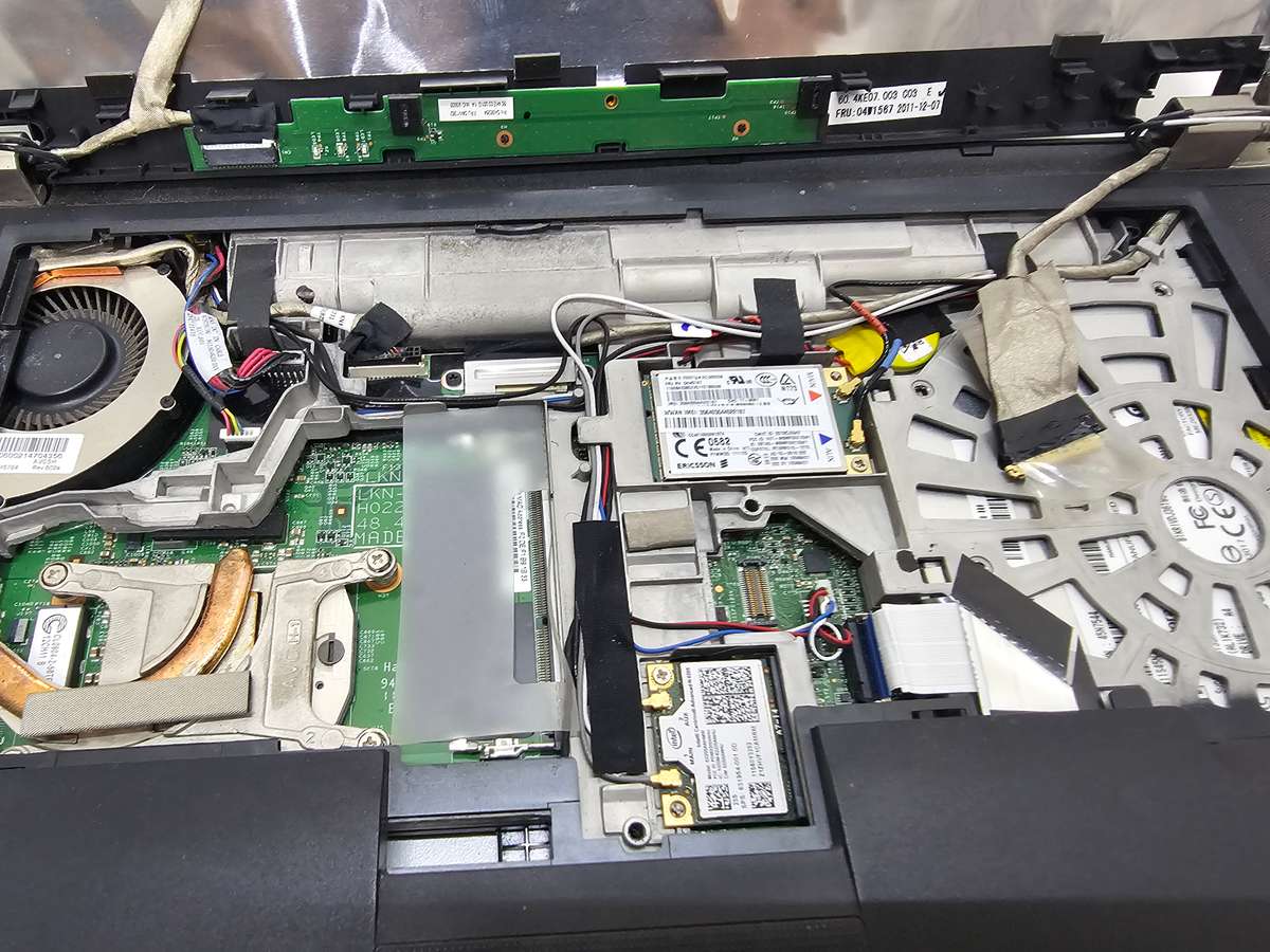 Lenovo laptop i5 - spares or repairs