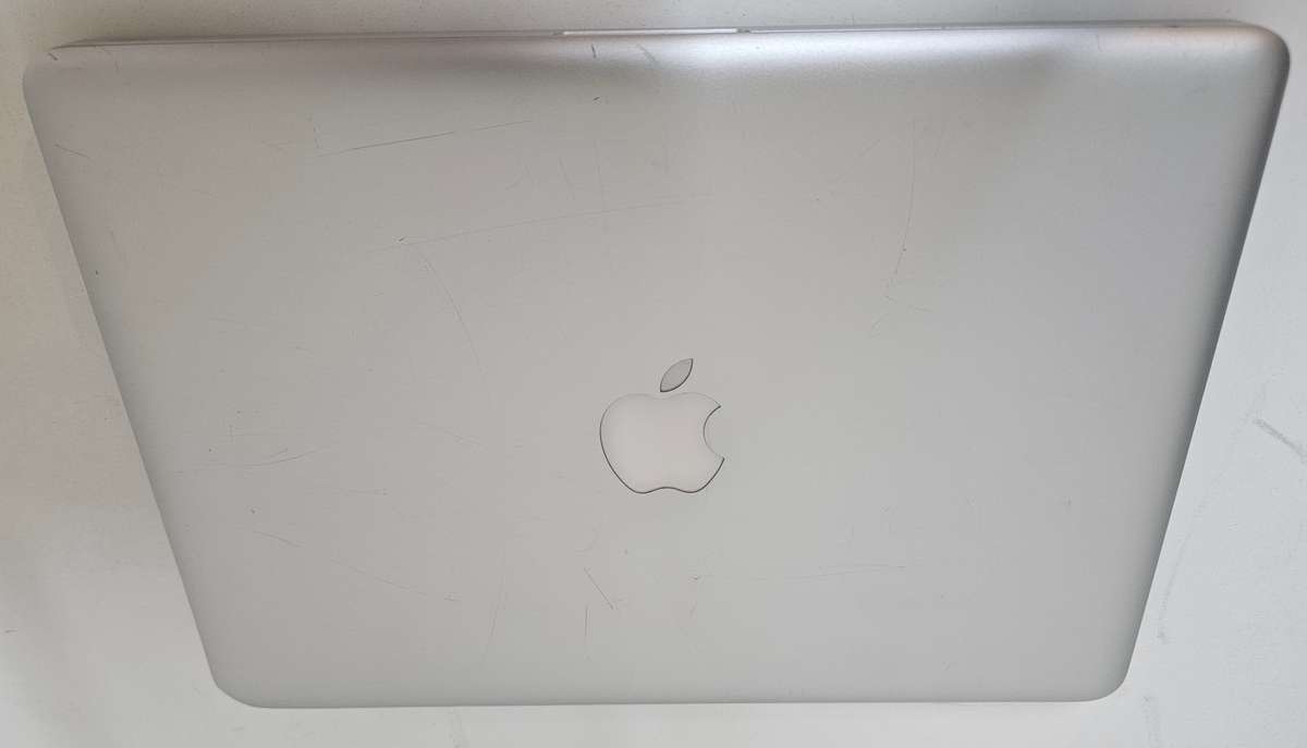 Apple Macbook Pro i5 dual core - mid 2012 4GB RAM 500GB HDD - needs a new battery