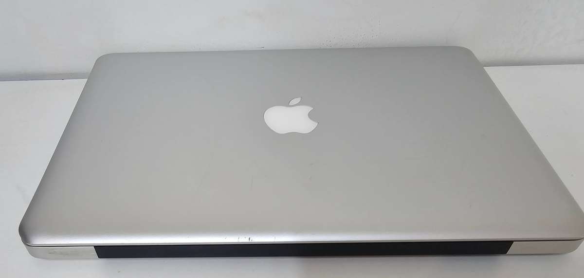Apple Macbook Pro i5 dual core - mid 2012 4GB RAM 500GB HDD - needs a new battery