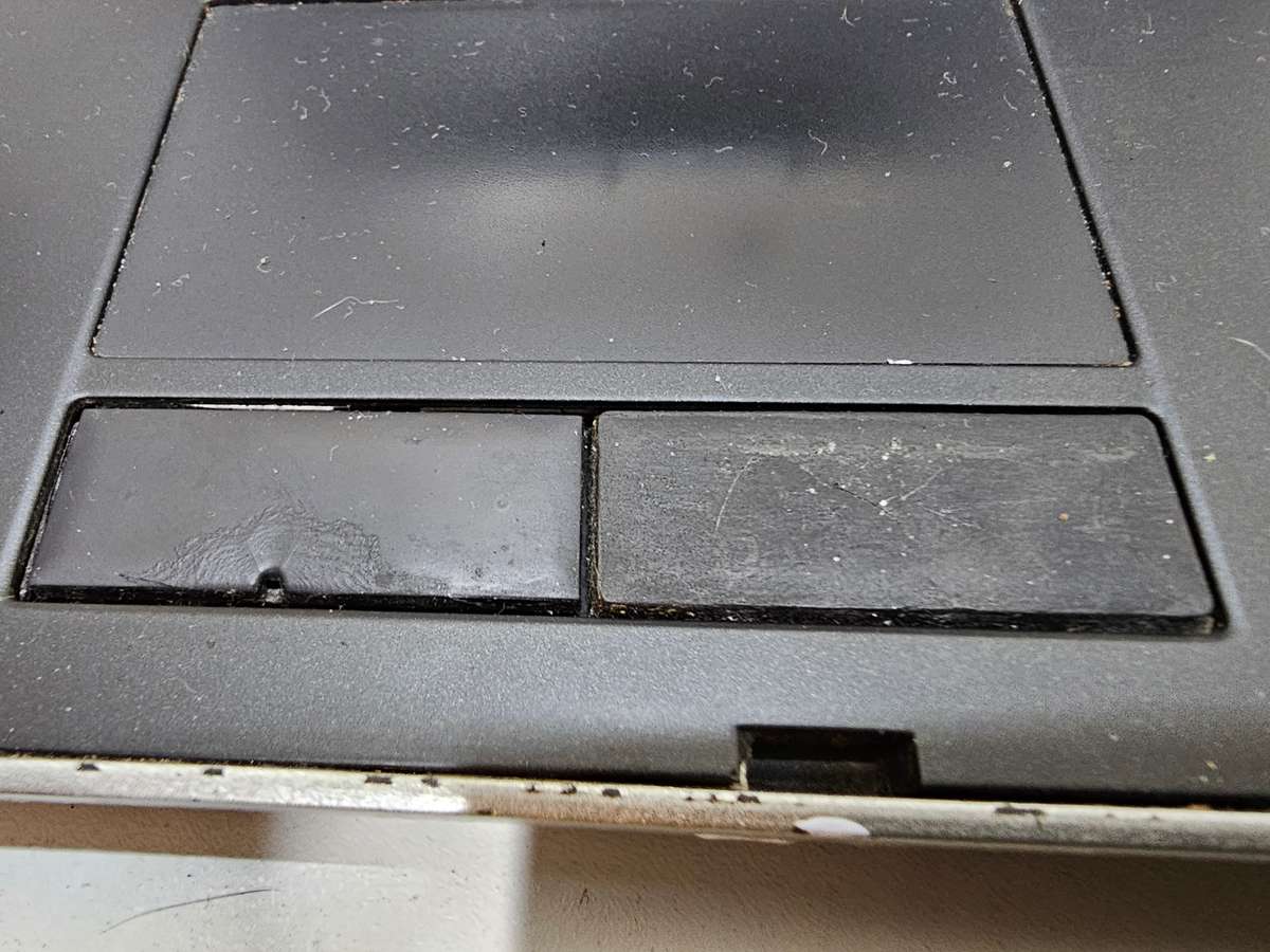 Dell Latitute E6520 i5-2540M 8GB RAM 500GB HDD - Needs a new battery - No OS