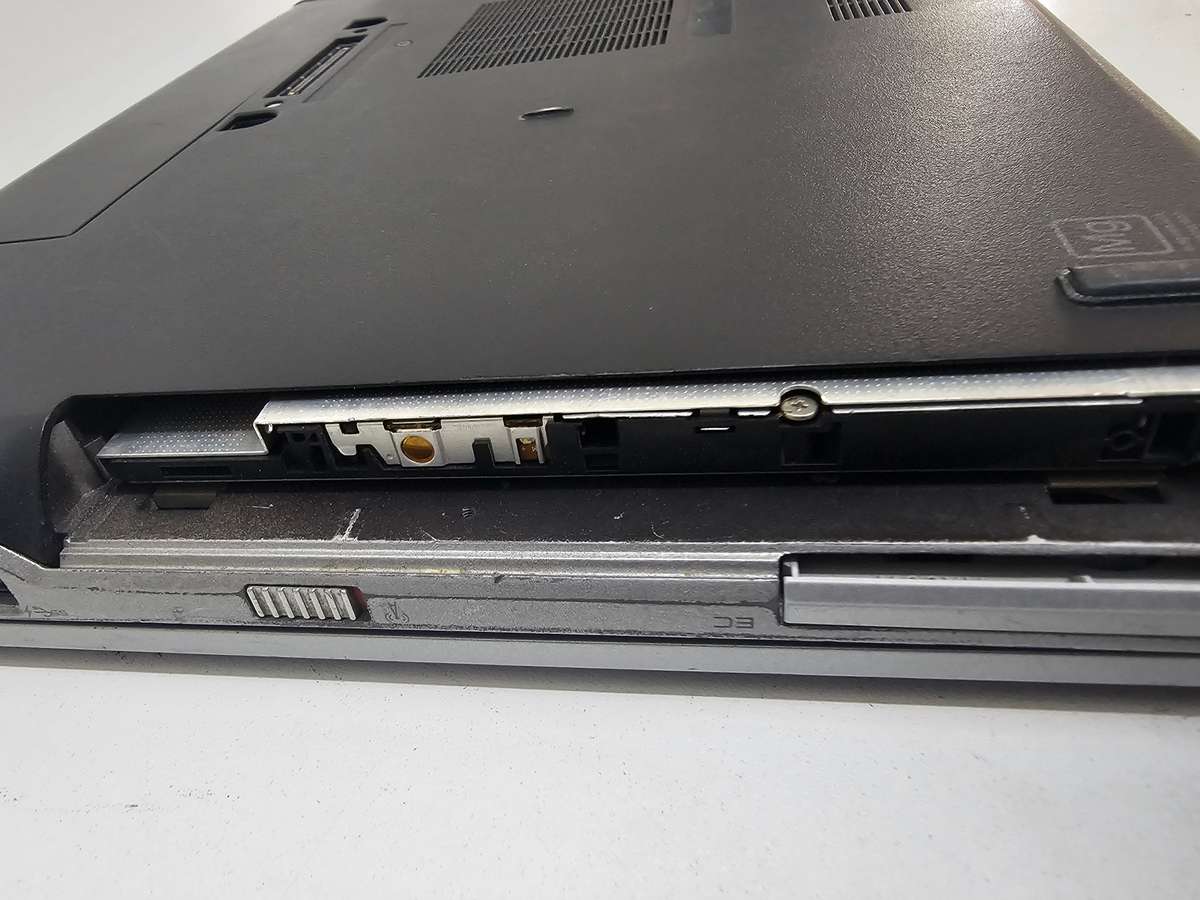 Dell Latitude E6430 i7-3720QM 8GB RAM 500GB HDD - Needs new battery