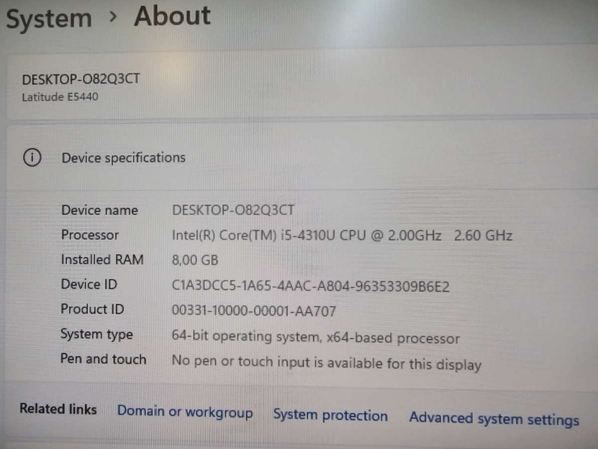 Dell Latitude E5440 i5-4310U 8GB RAM 128GB SSD - Needs a new screen and battery