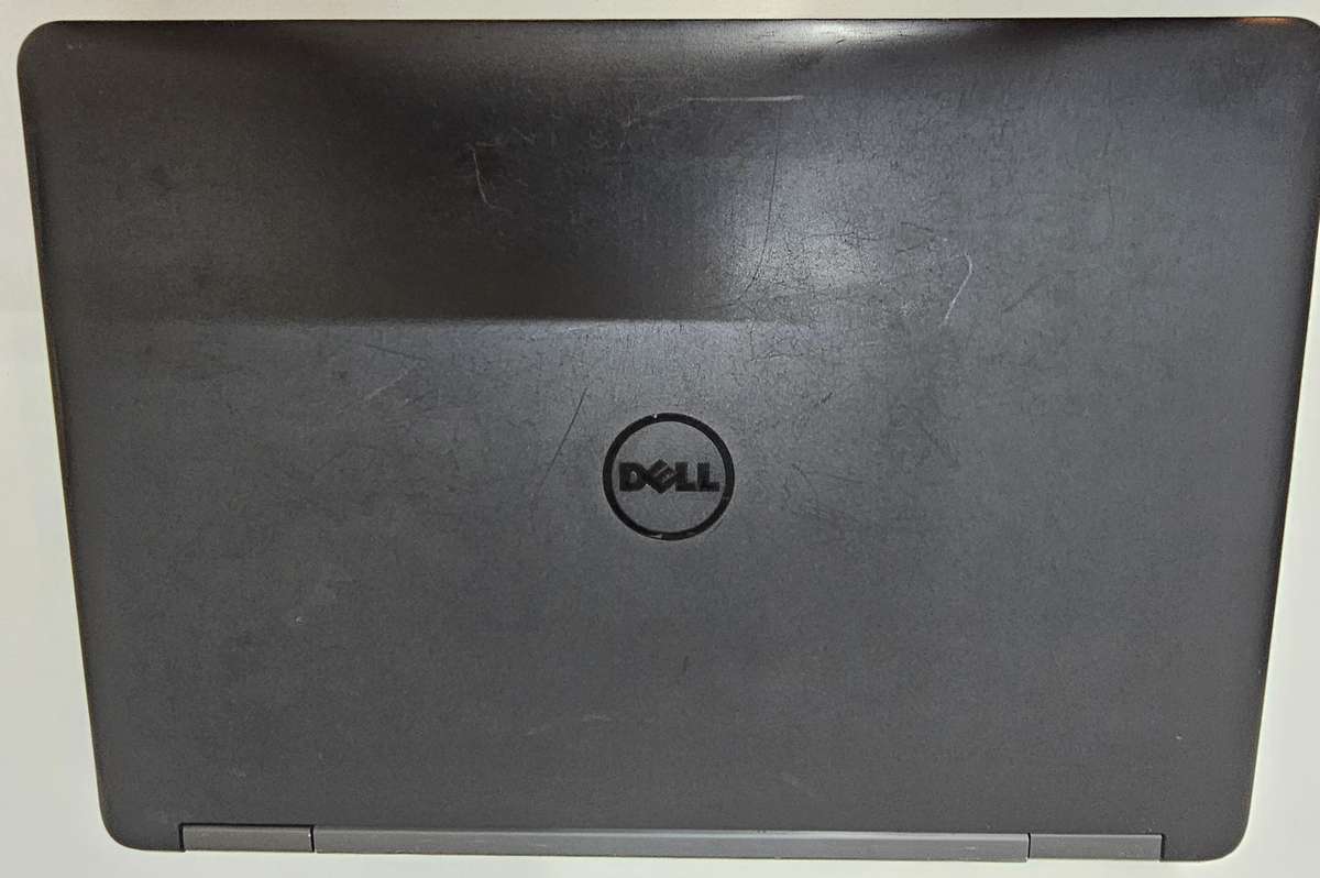 Dell Latitude E5440 i5-4310U 8GB RAM 128GB SSD - Needs a new screen and battery