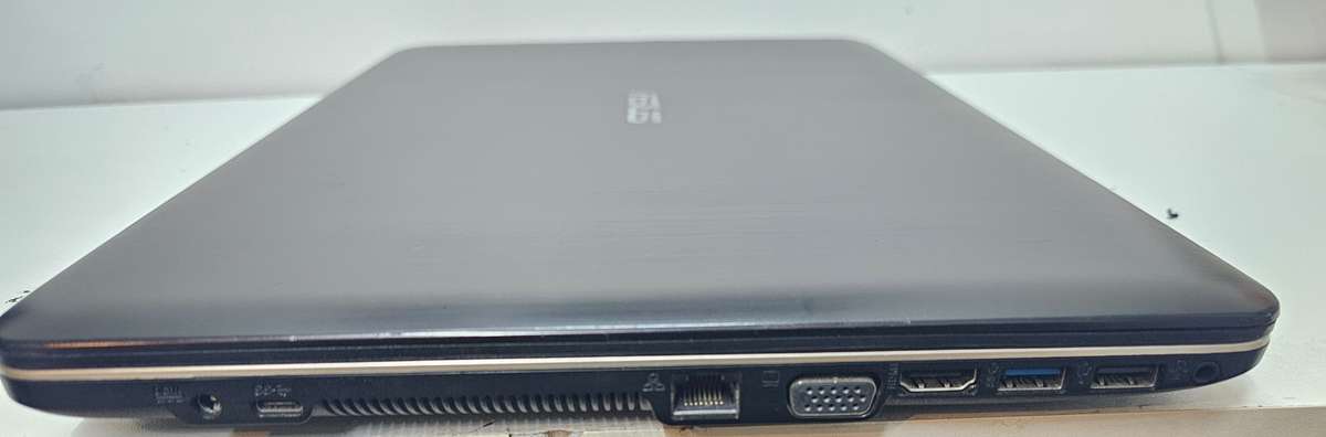 Asus SonicMaster F540L i3-5005U 4GB RAM 1TB HDD