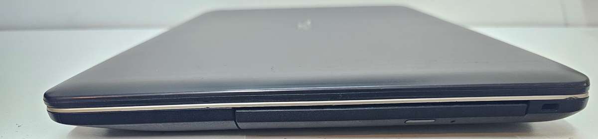 Asus SonicMaster F540L i3-5005U 4GB RAM 1TB HDD