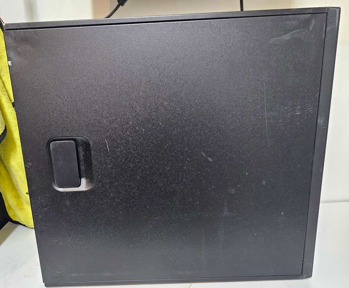 HP Elitedesk 800 G2 - i5-6500 - 4GB RAM - 500GB HDD