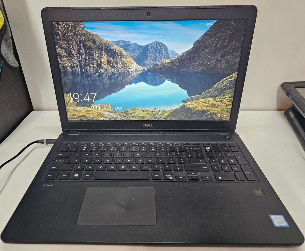 Dell Latitude 3580 i5-7200 8GB RAM 256GB SSD