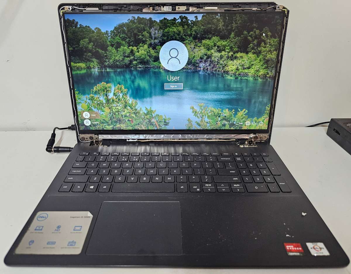 Dell Inspiron 15 3000 - AMD Athlon 3050U 4GB RAM 256GB Nvme SSD - Screen bezel missing - No battery