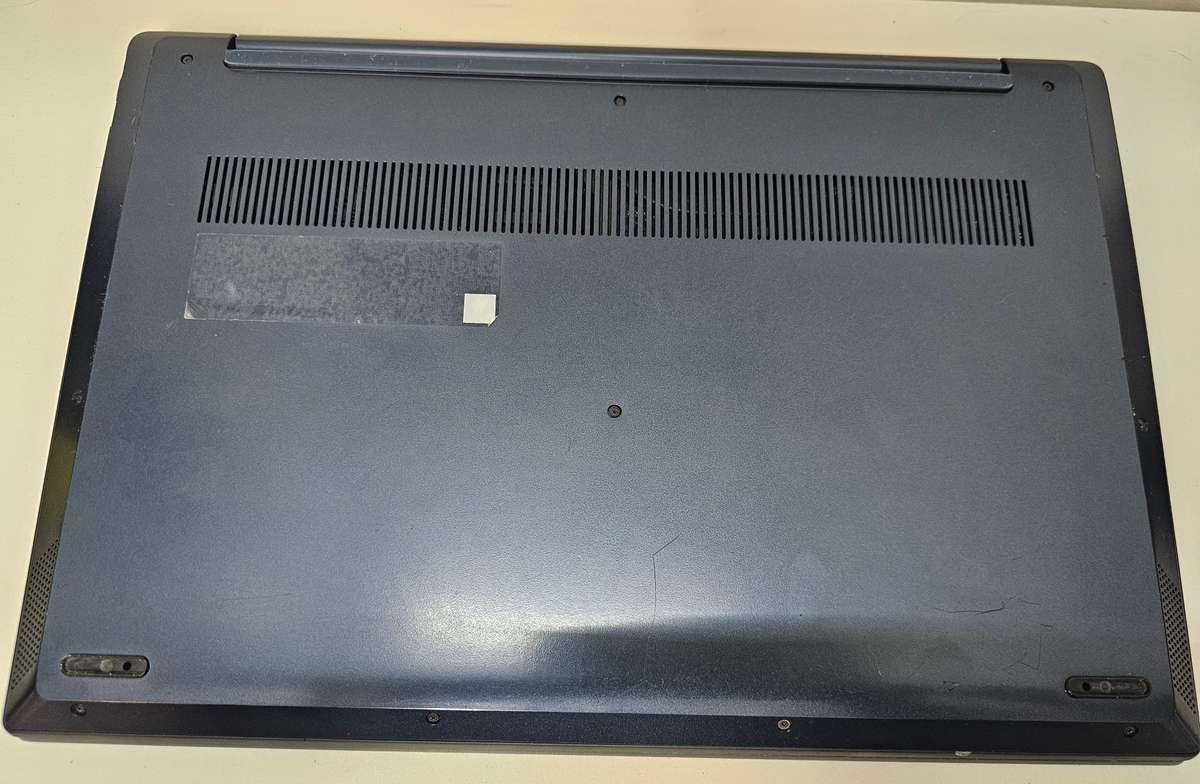 Lenovo IdeaPad S340 i5-8265U 8GB RAM 256GB SSD