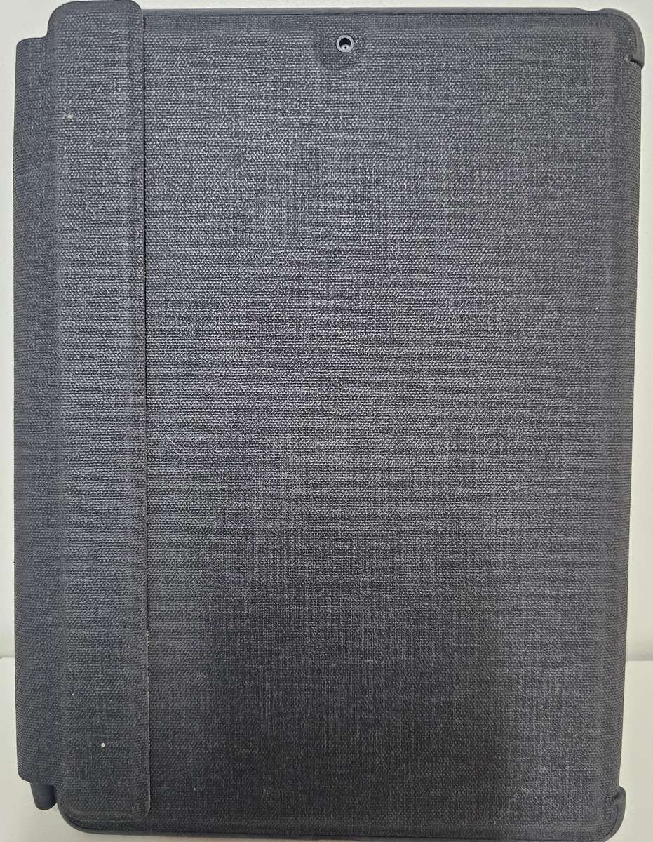 iPad 9th Gen (A2602) 64GB Wi-Fi only