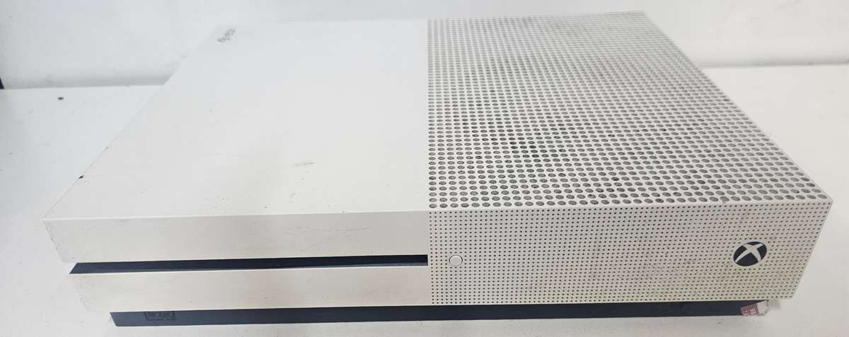 Xbox One S !Spares or Repairs!