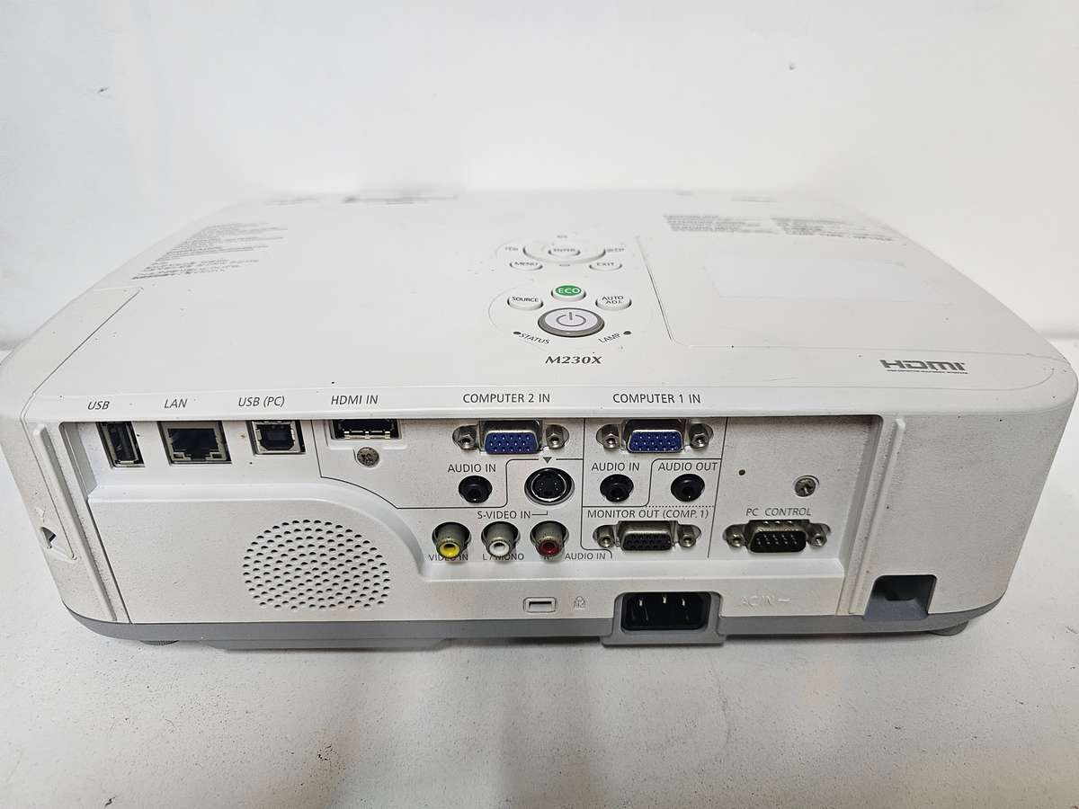 NEC M230X Projector (91% lamp life remaining)