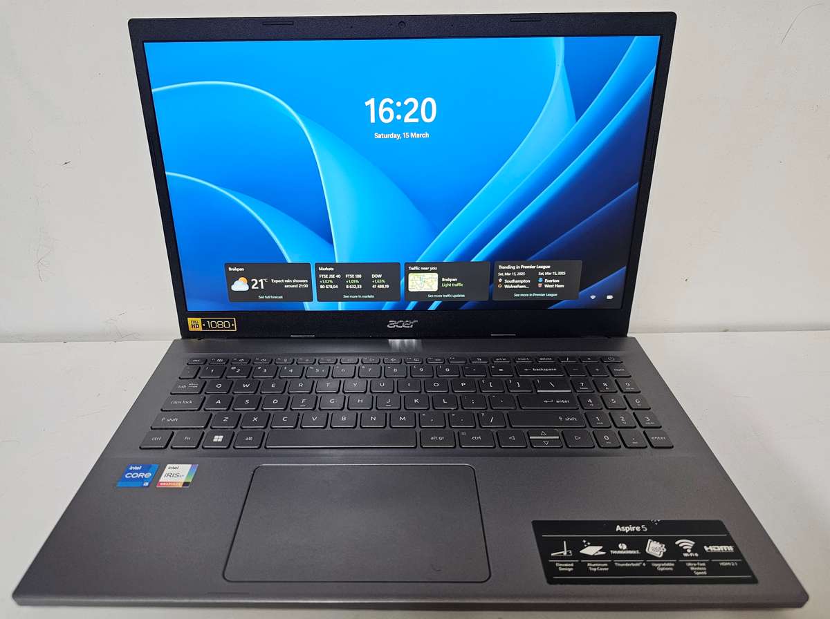 Acer Aspire 5 - i5-1235U (12th gen) 8GB RAM 512GB NVMe SSD  ! 1 x Faulty USB port!