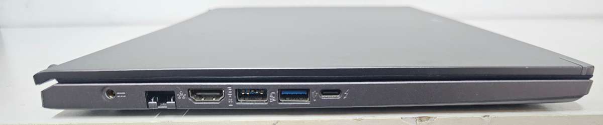 Acer Aspire 5 - i5-1235U (12th gen) 8GB RAM 512GB NVMe SSD  ! 1 x Faulty USB port!