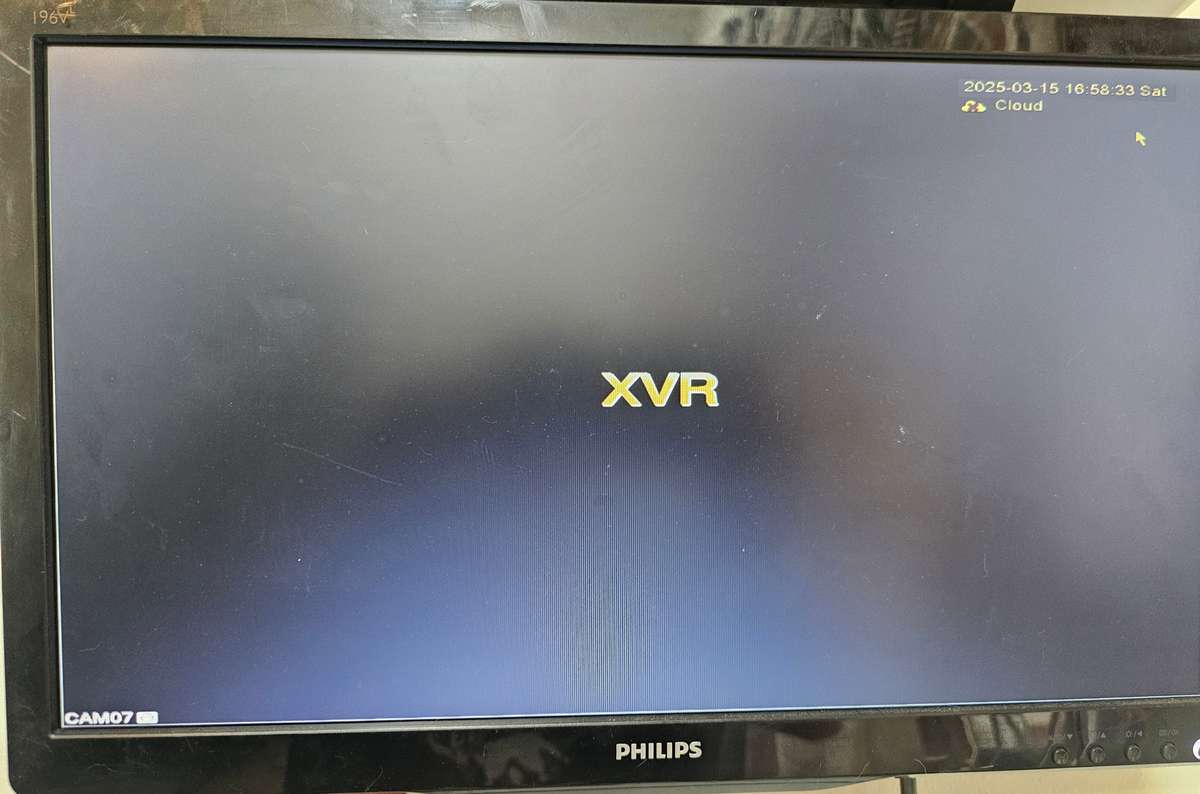 8 Channel DVR !No power adapter or HDD!