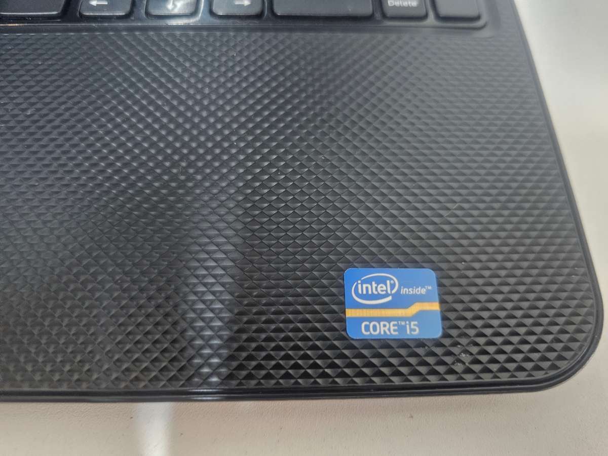 Dell Inspiron 15 with Core i5, 8GB RAM, 750GB HDD  for spares or repairs