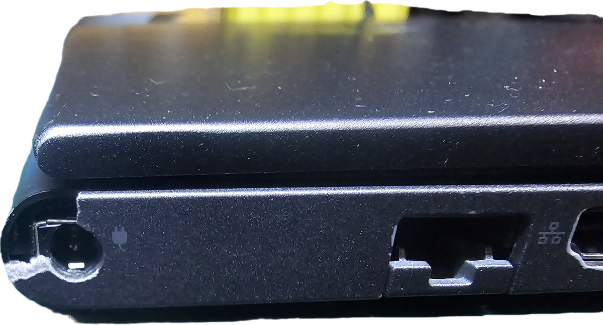 Dell Vostro i7 Laptop  16GB RAM  512GB HDD  No Charger