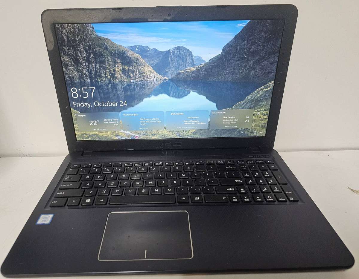 ASUS X543UA  i5-8250U / 8GB RAM / 256GB SSD / 15.6" HD