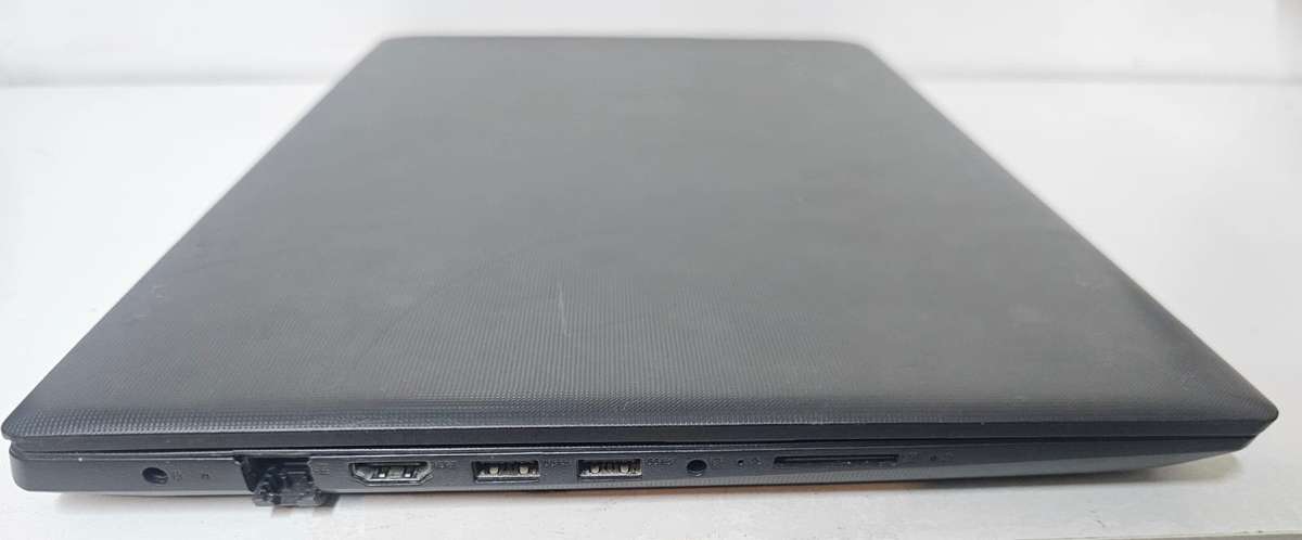 Lenovo IdeaPad 130-15IKB i5 laptop  for spares or repairs, cracked screen, powers on, no display