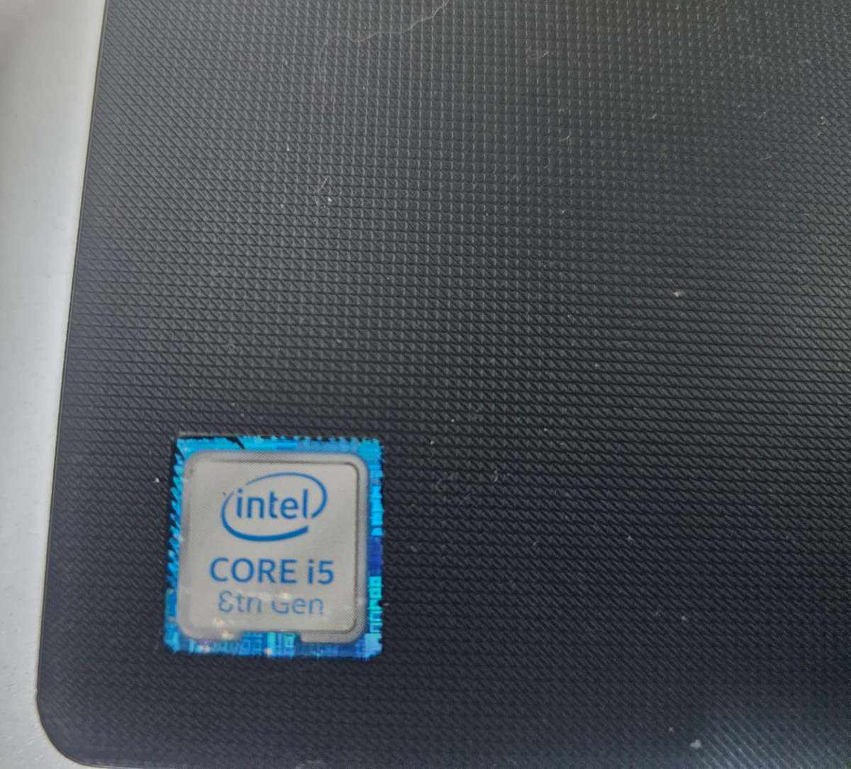 Lenovo IdeaPad 130-15IKB i5 laptop  for spares or repairs, cracked screen, powers on, no display