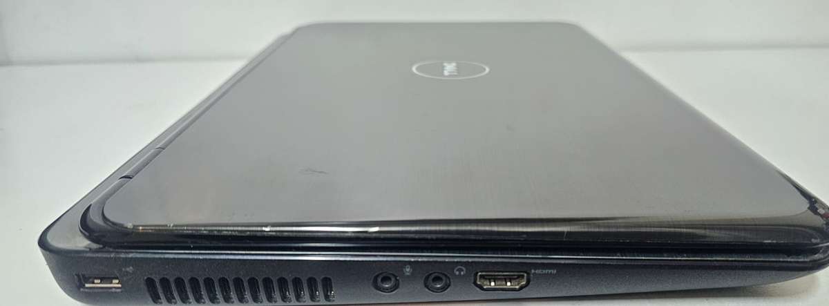 Dell Inspiron N5010 laptop i3, 3GB RAM, 320GB HDD, DVD writer, working, battery needs replacing