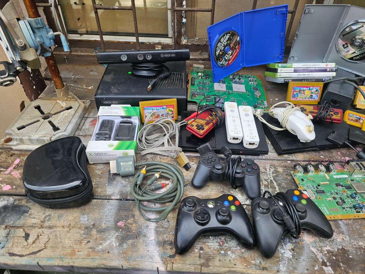 Gaming Bundle  Consoles  Games  Cables  Parts