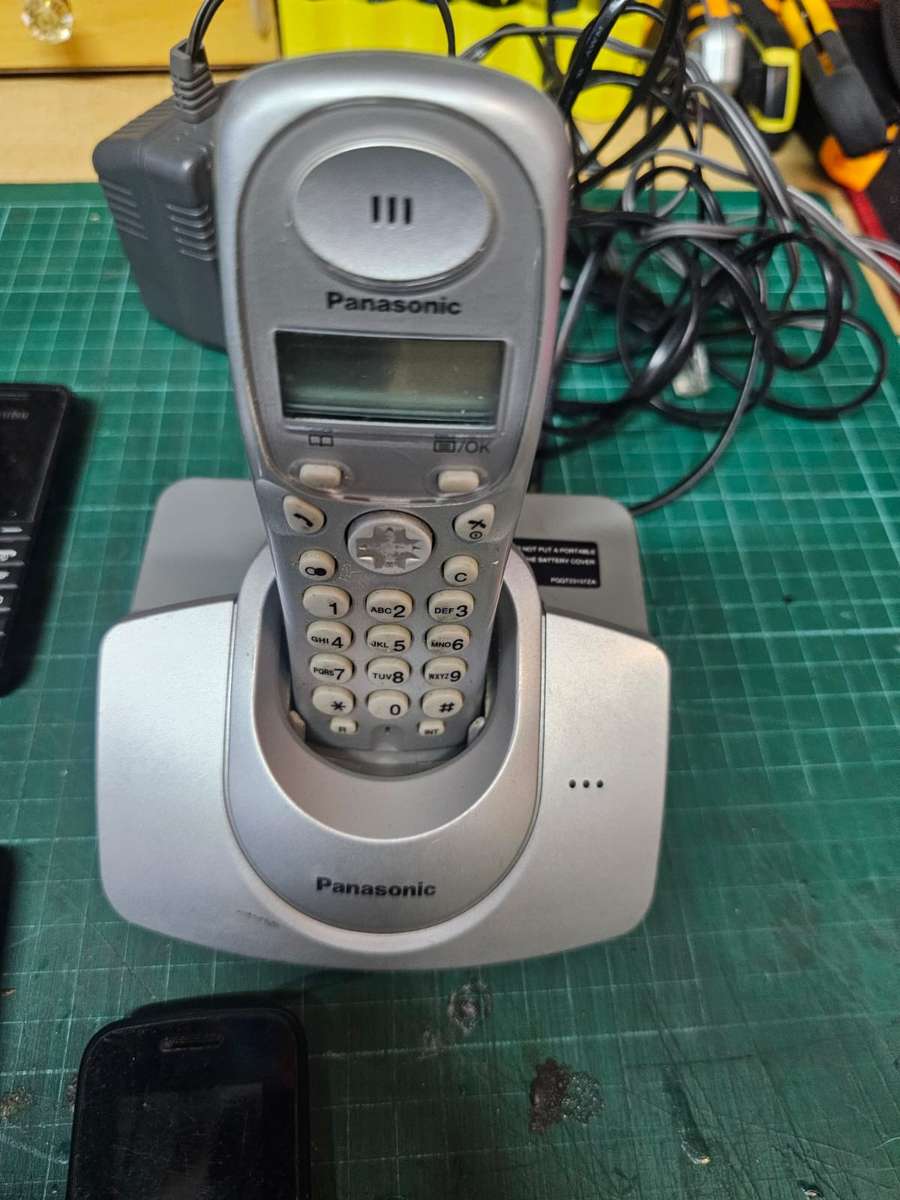 Cell Phone Bundle  Nokia  Samsung  ZTE  Panasonic