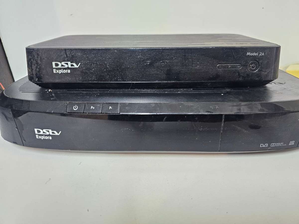 DSTV Explora Bundle  Dual Decoders  LNB Switch  Original Owner
