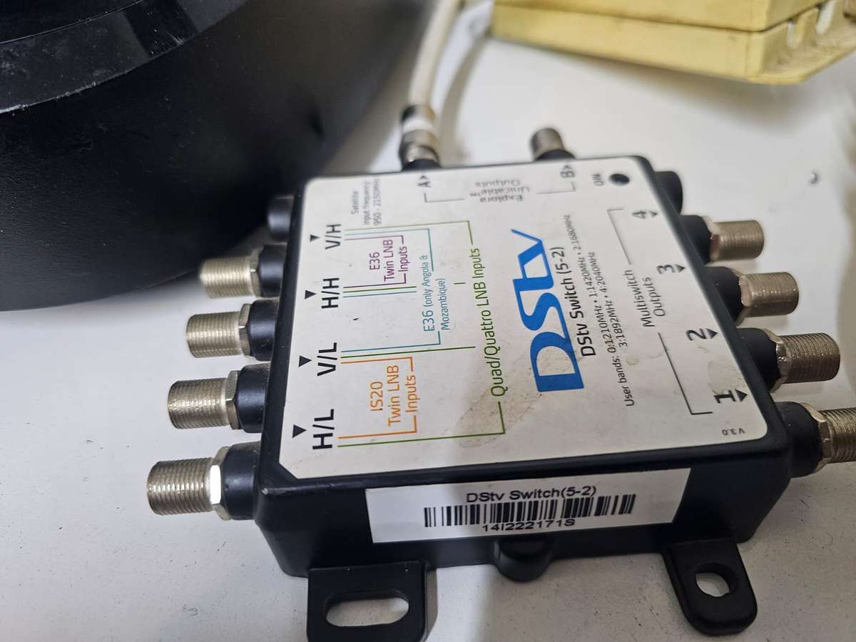 DSTV Explora Bundle  Dual Decoders  LNB Switch  Original Owner