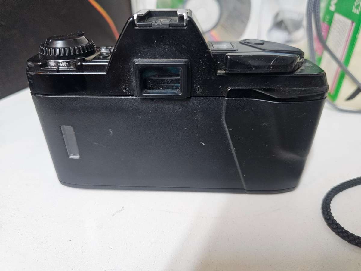 Vintage & Digital Camera Bundle  Sony  Fujifilm  Minolta  Handycam