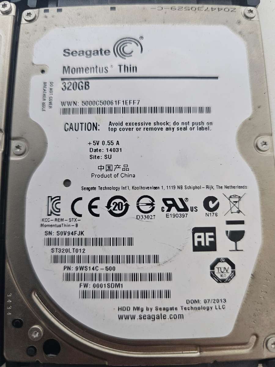 Bulk lot - 4 x Seagate Momentus 320GB & 2 x WD 250GB Laptop Hard Drives - Old drives but working