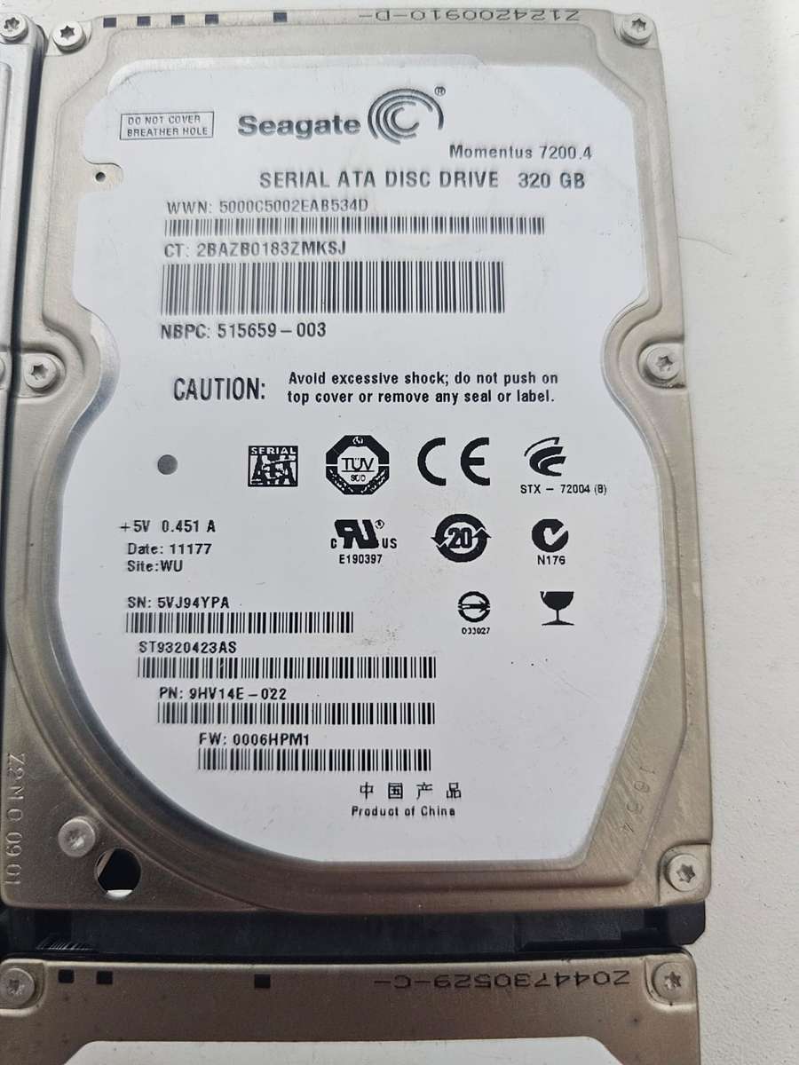 Bulk lot - 4 x Seagate Momentus 320GB & 2 x WD 250GB Laptop Hard Drives - Old drives but working