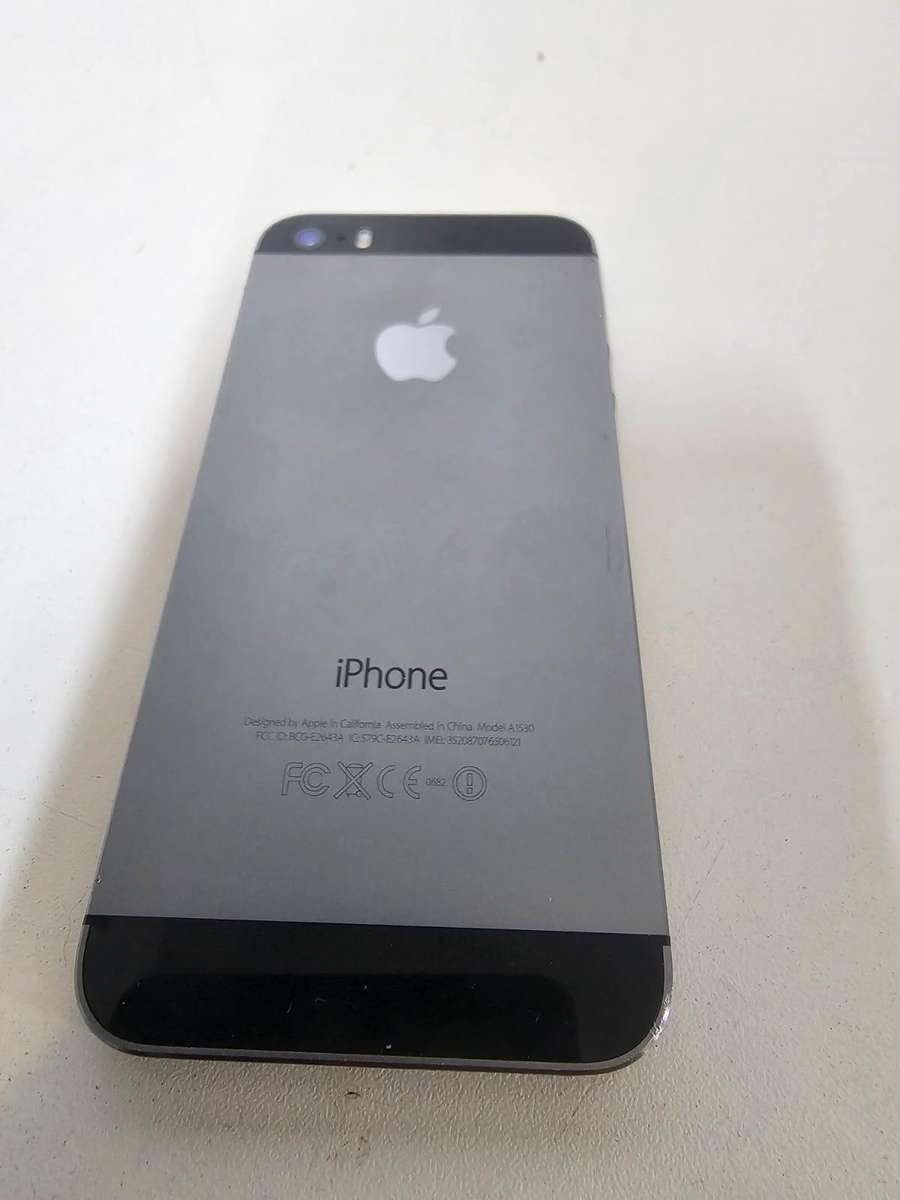 iPhone 5s (A1530) - For Spares or Repairs - No Power, No Charge, No Life!