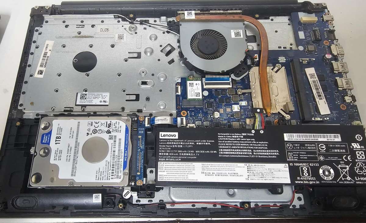 Lenovo Ideapad 130-15IKB (81H7)  i5 8th Gen  No Display  For Spares or Repairs