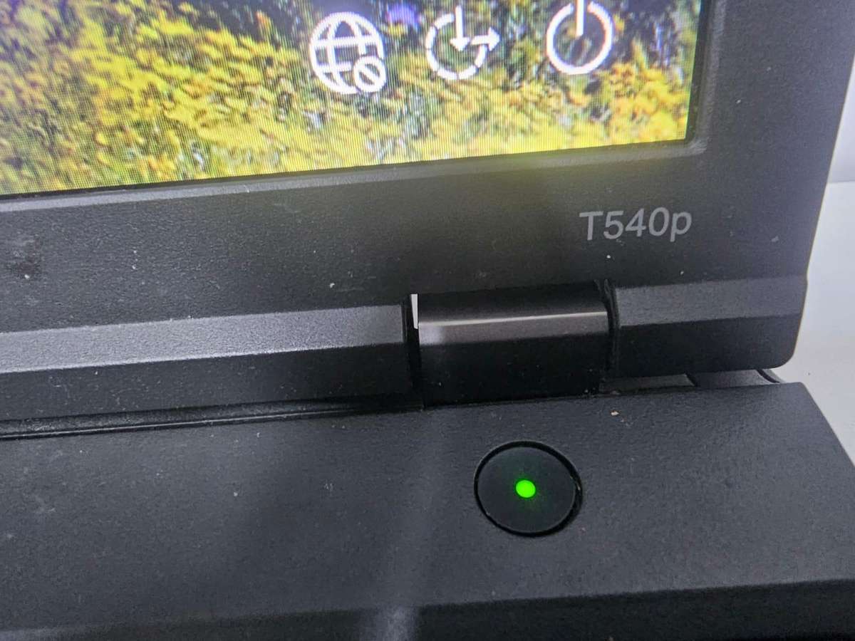 Lenovo ThinkPad T540p  Intel i5  4GB RAM  500GB HDD