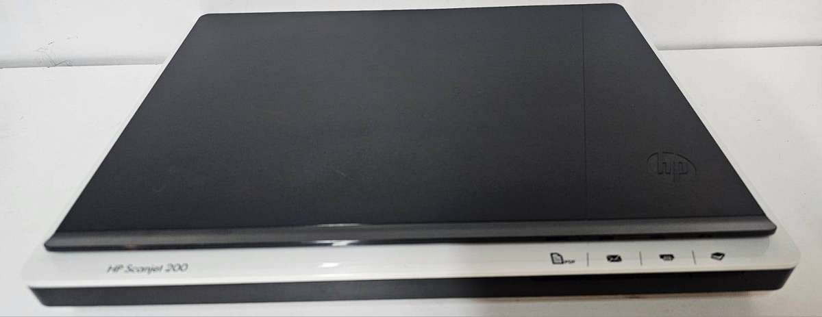 HP Scanjet 200  Flatbed USB Scanner  Excellent Condition