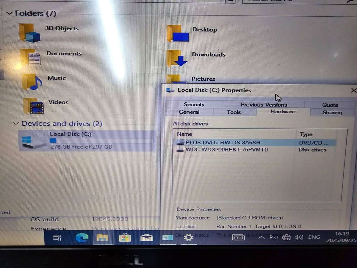 Dell Vostro 3500  i5-480M / 4GB / 320GB HDD / 15.6" / Intel HD  Needs New Battery / No Charger