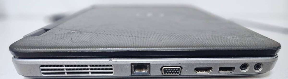 Dell Vostro 1540  i3-380M / 4GB RAM / 500GB HDD / Needs New Battery / No charger