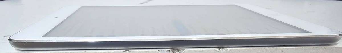 Apple iPad Mini A1455  16GB / Wi-Fi + 3G / iOS 9 / Generic Charger  Working Condition