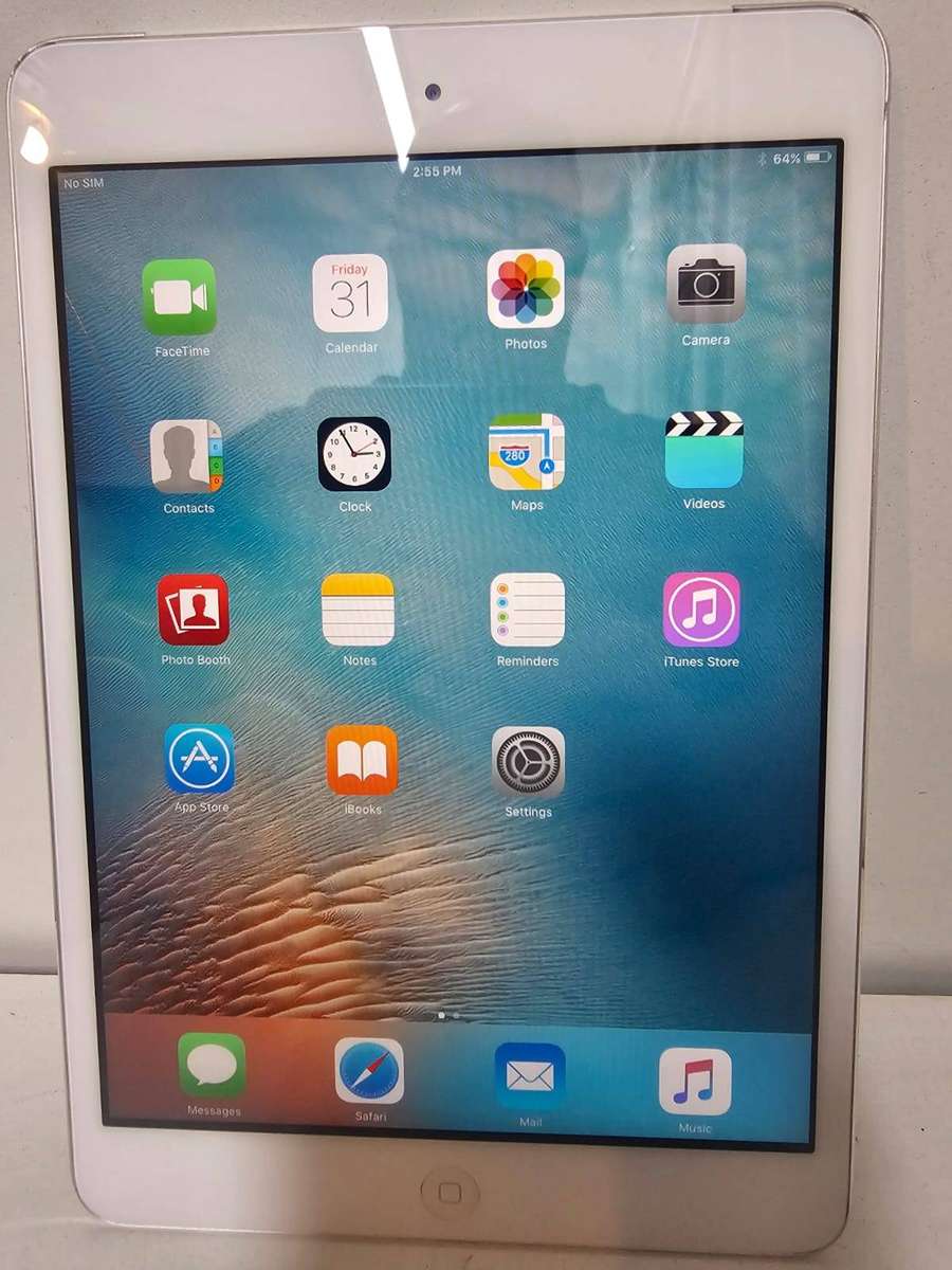 Apple iPad Mini A1455  16GB / Wi-Fi + 3G / iOS 9 / Generic Charger  Working Condition