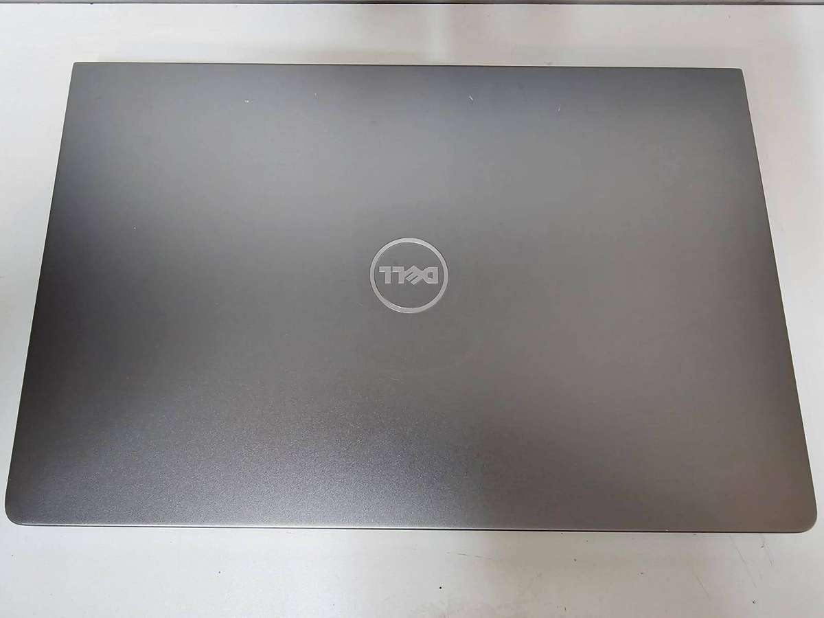 Dell Vostro 5568  i7-7500U / 16GB RAM / 256GB SSD / 15.6" FHD