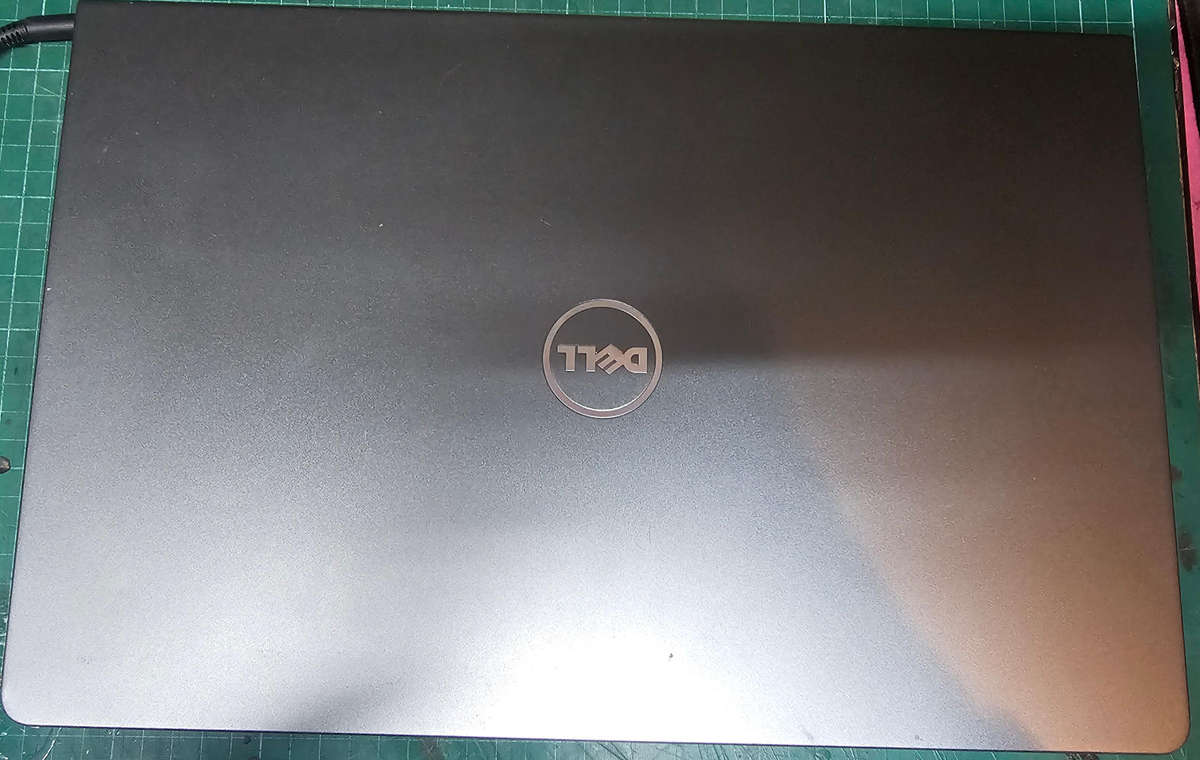 Dell Vostro i7 Laptop  16GB RAM  512GB HDD  No Charger