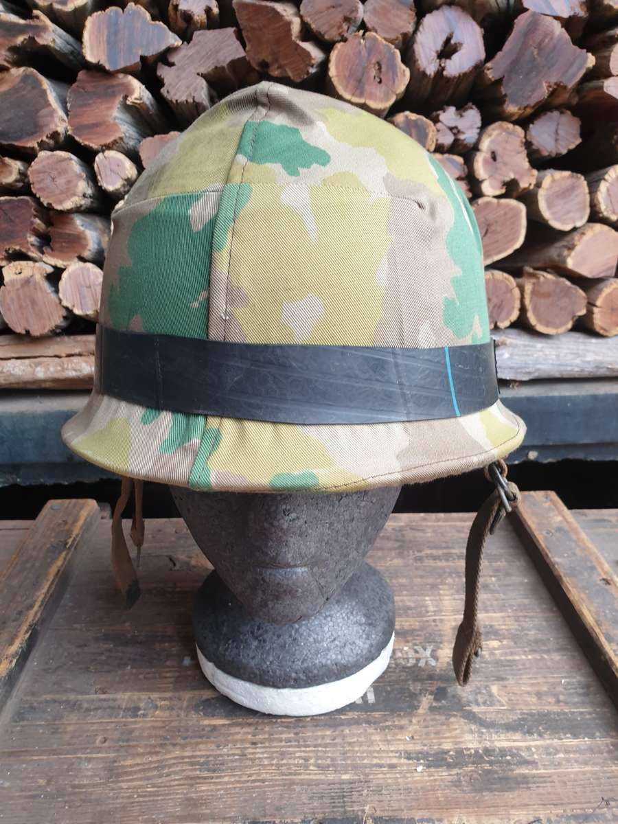 REPRODUCTION (from original cloth) Hunter 1st patt camo helmet cover fits SADF OTAN helmet with