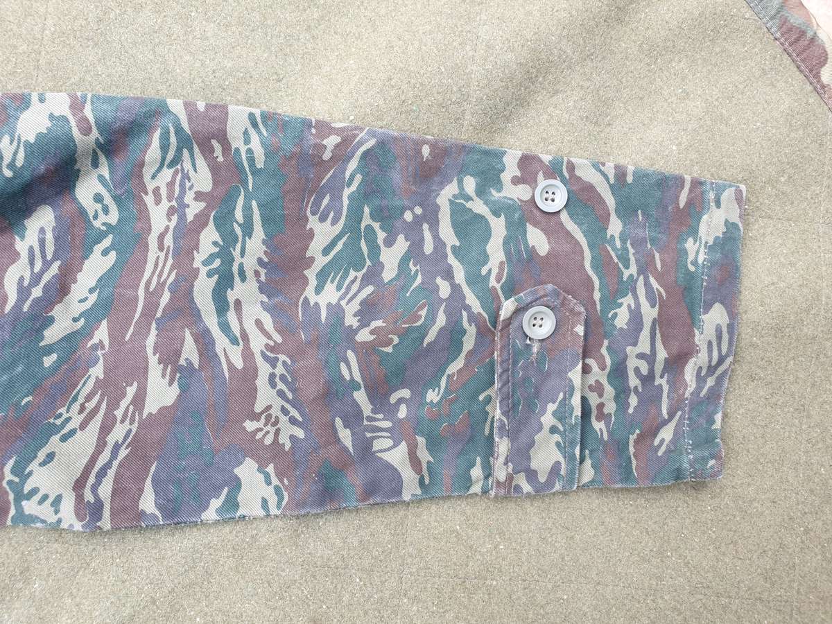 SWA/Angola bushwar era SA SF Recce used clandestine locally made copy Libyan Rhubarb camo l/s shirt