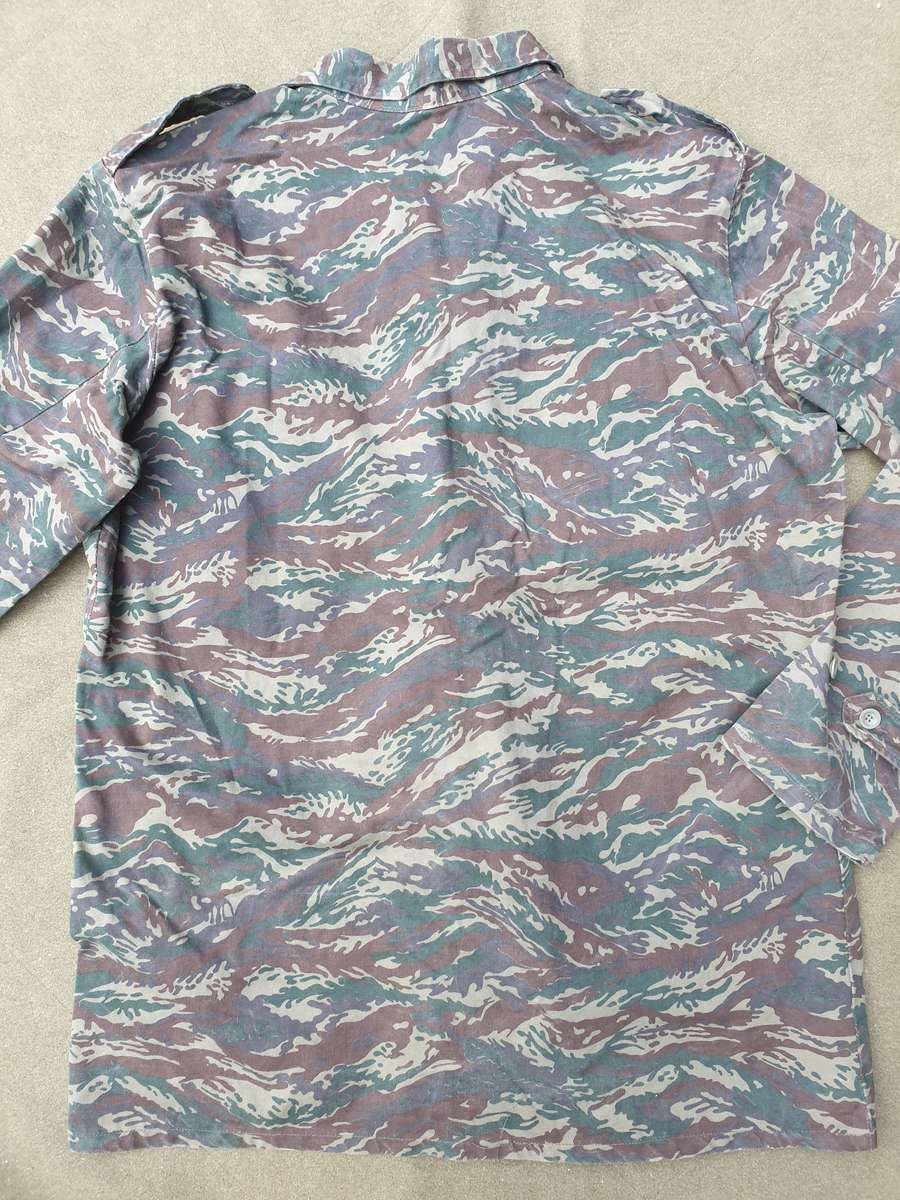 SWA/Angola bushwar era SA SF Recce used clandestine locally made copy Libyan Rhubarb camo l/s shirt