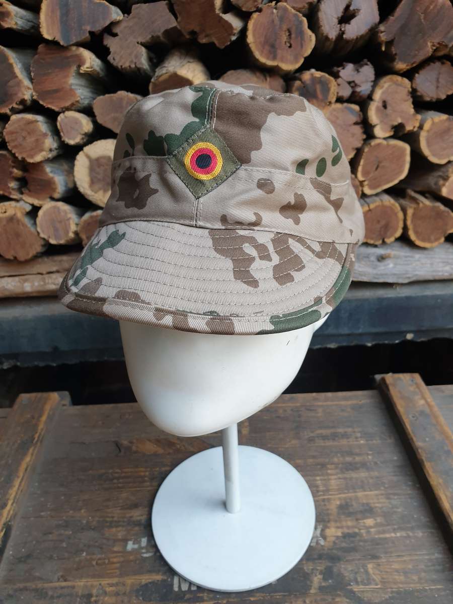 new unused large size (fits 58/59cm) German Bundeswehr Tropentarn (MILTEC brand) camo service cap