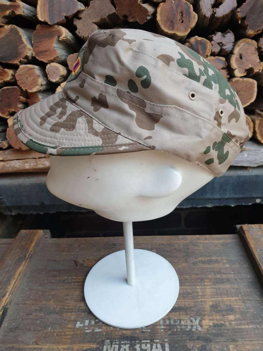 new unused large size (fits 58/59cm) German Bundeswehr Tropentarn (MILTEC brand) camo service cap